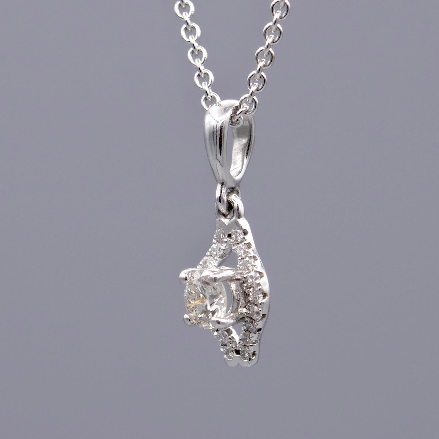 White Gold Necklace w/ Diamonds