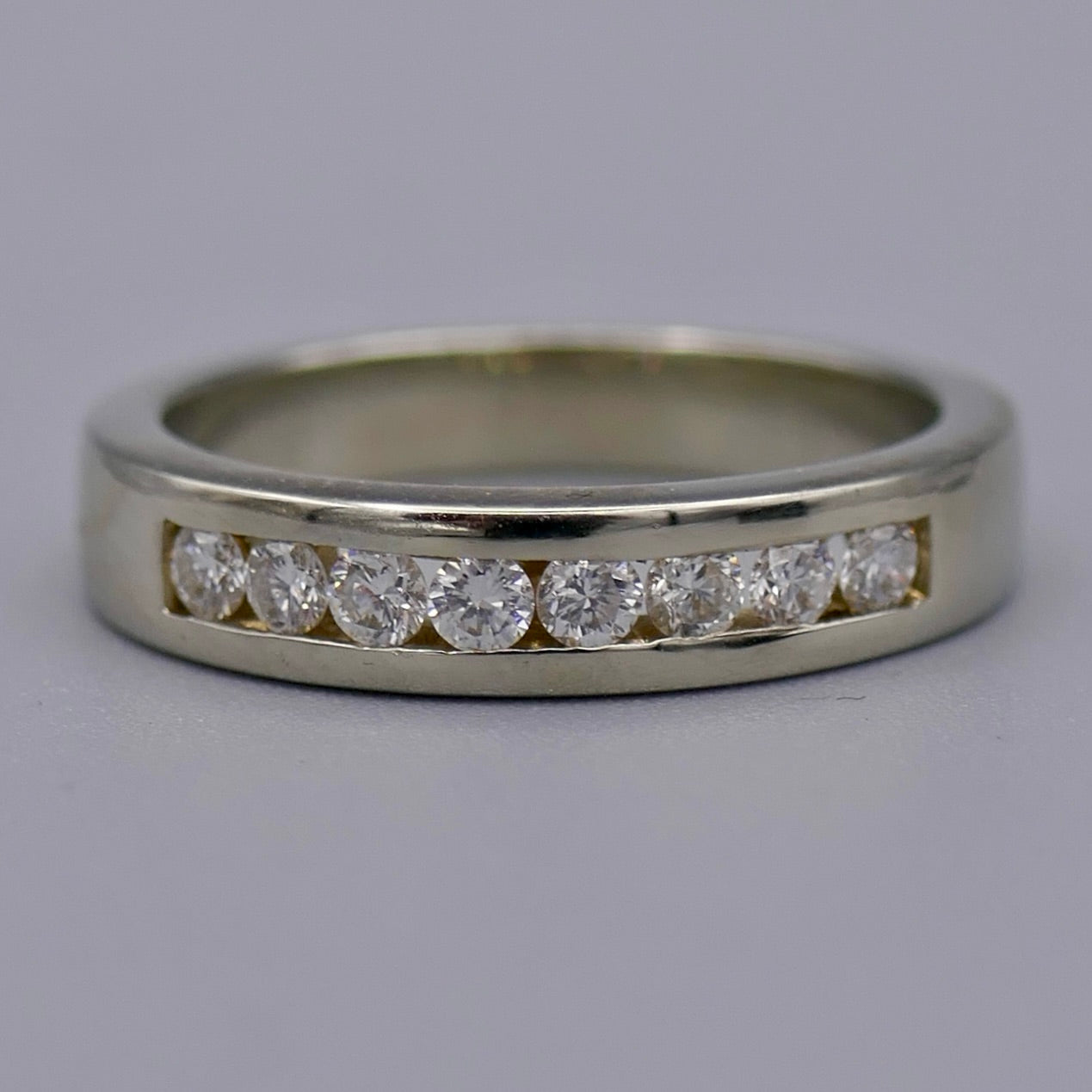 19K White Gold Ring w/ Diamonds
