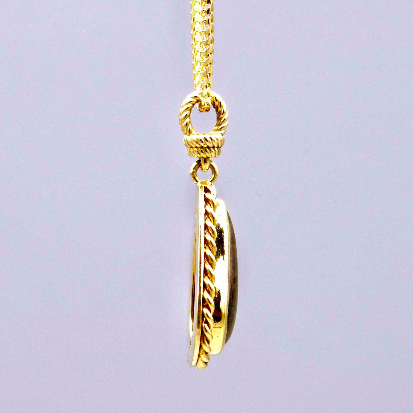 18K Yellow Gold Roped Ammolite Necklace - Green & Gold
