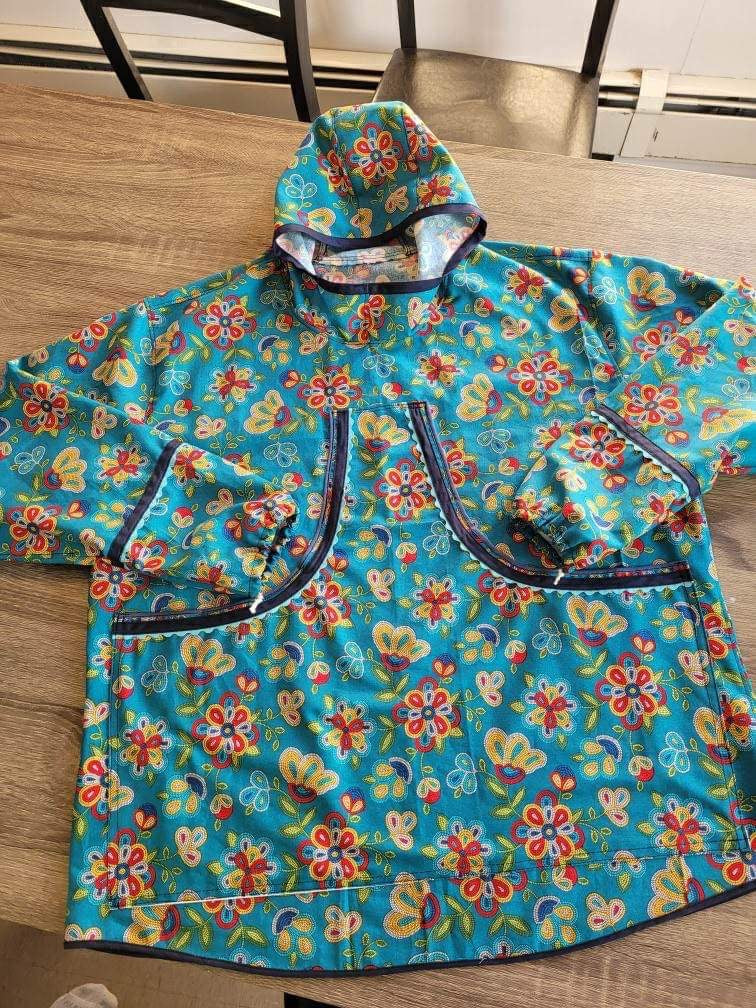 Authentic Inuit, long sleeve pullover