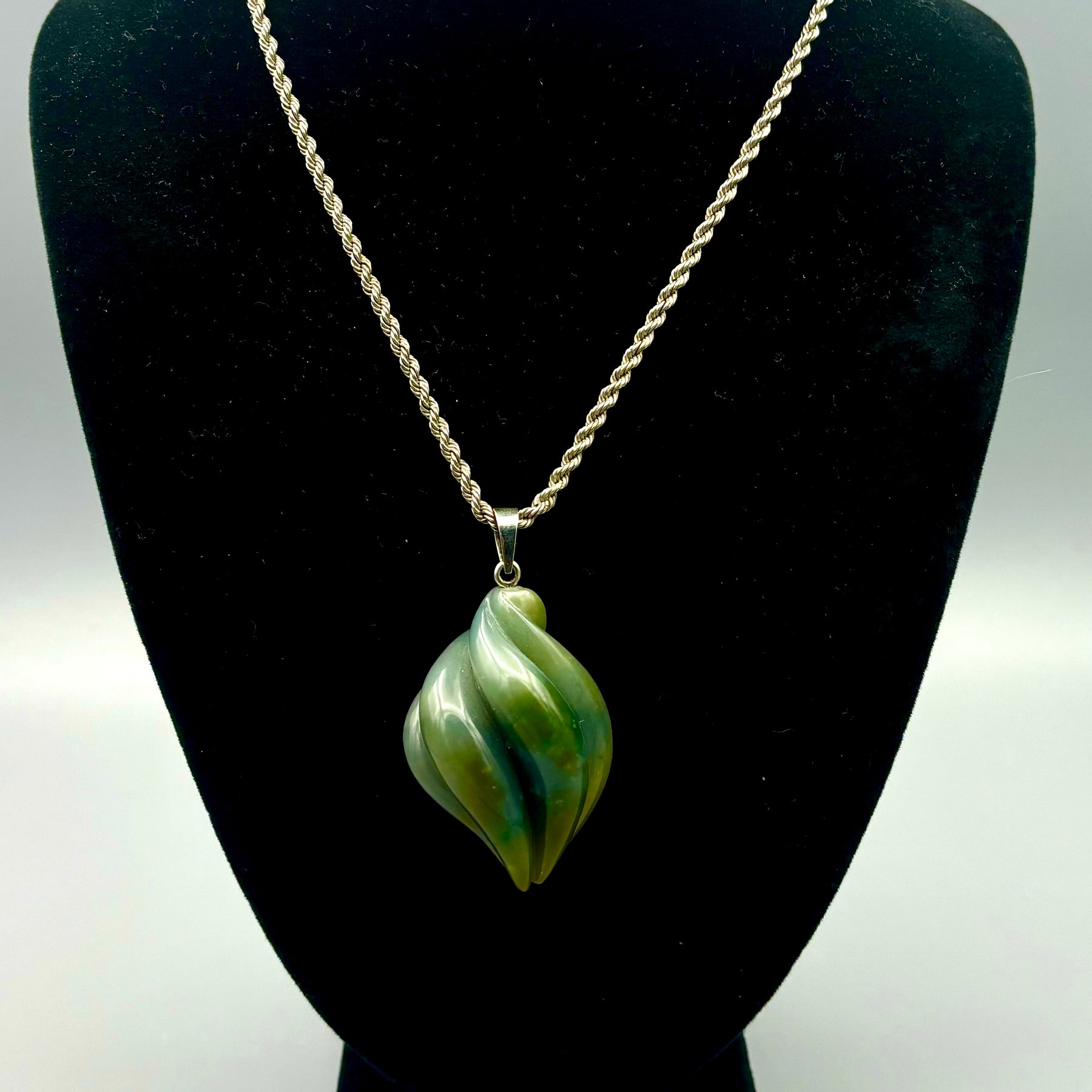 Guatemalan Jadeite Necklace w/ Sterling Silver