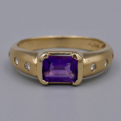 14K Yellow Gold Ring w/ Amethyst & Diamonds