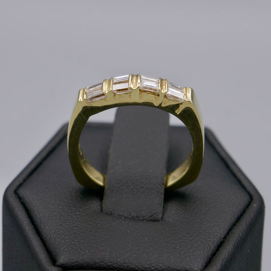 14K Yellow Gold Ring w/ Diamonds