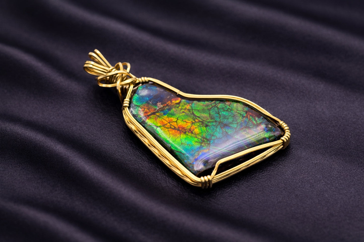 Ammolite Ocean Pendant