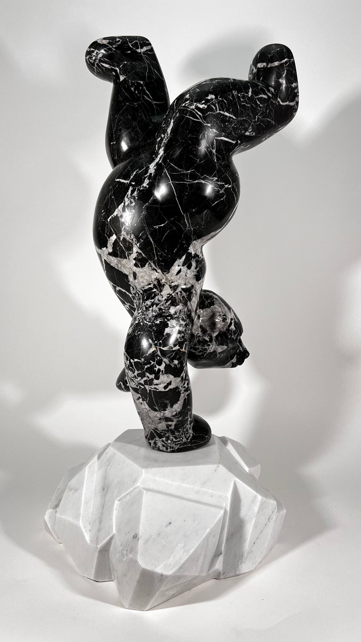 Polar Joy - Black Marble – stone sculpture