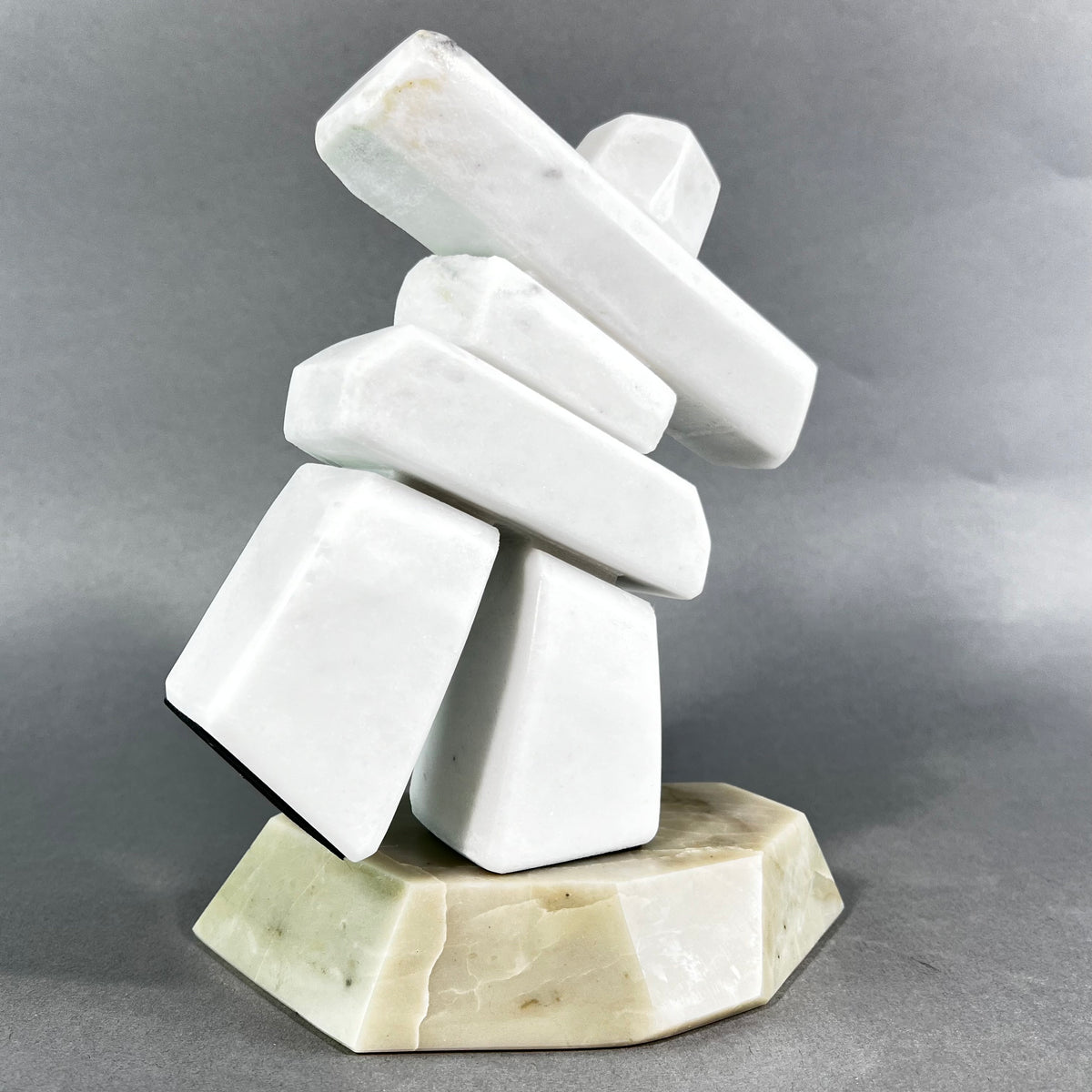 Inukshuk - 7th Heaven Dancing – Colorado White Marble Inukshuk