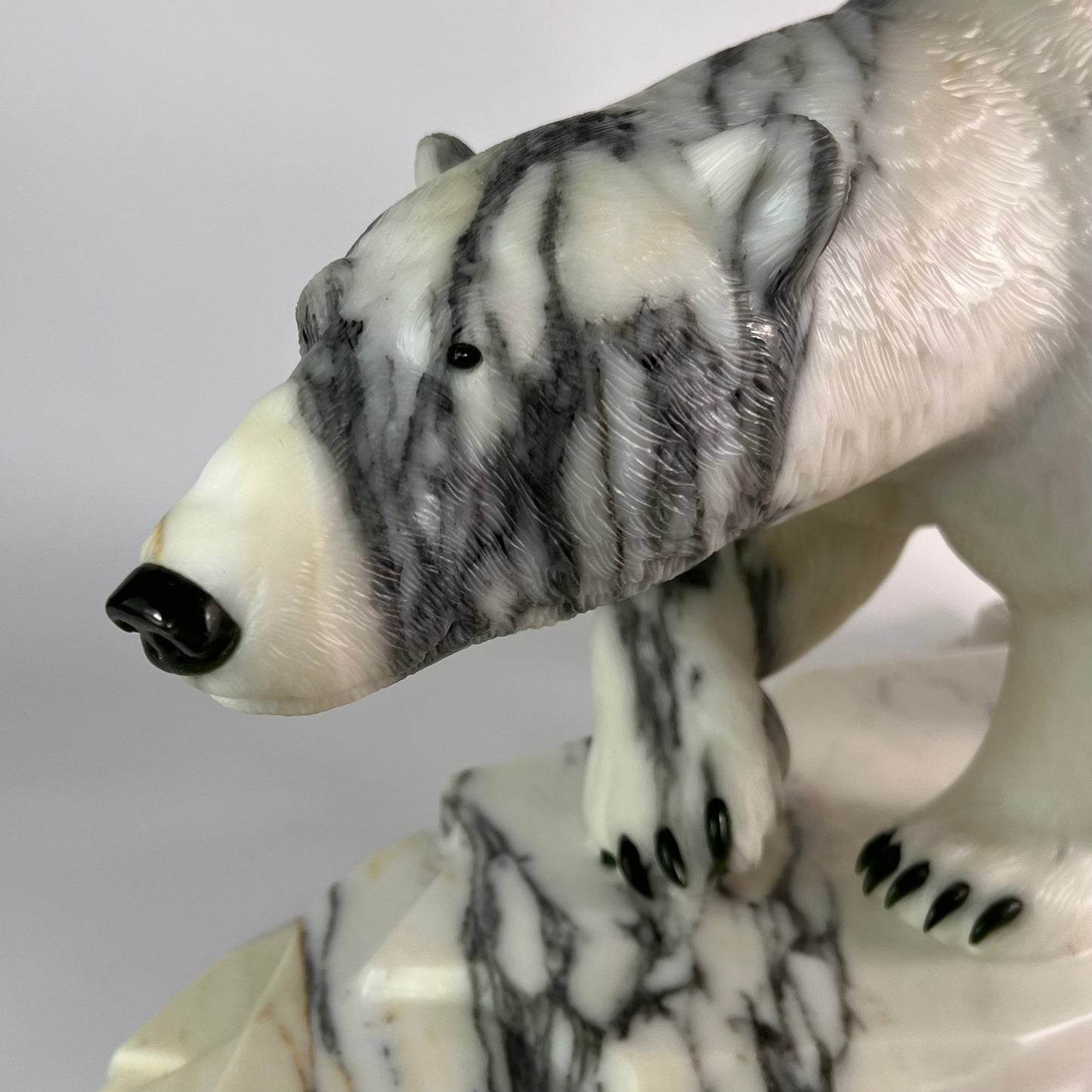 Arctic Pursuit - Limited Edition 28"