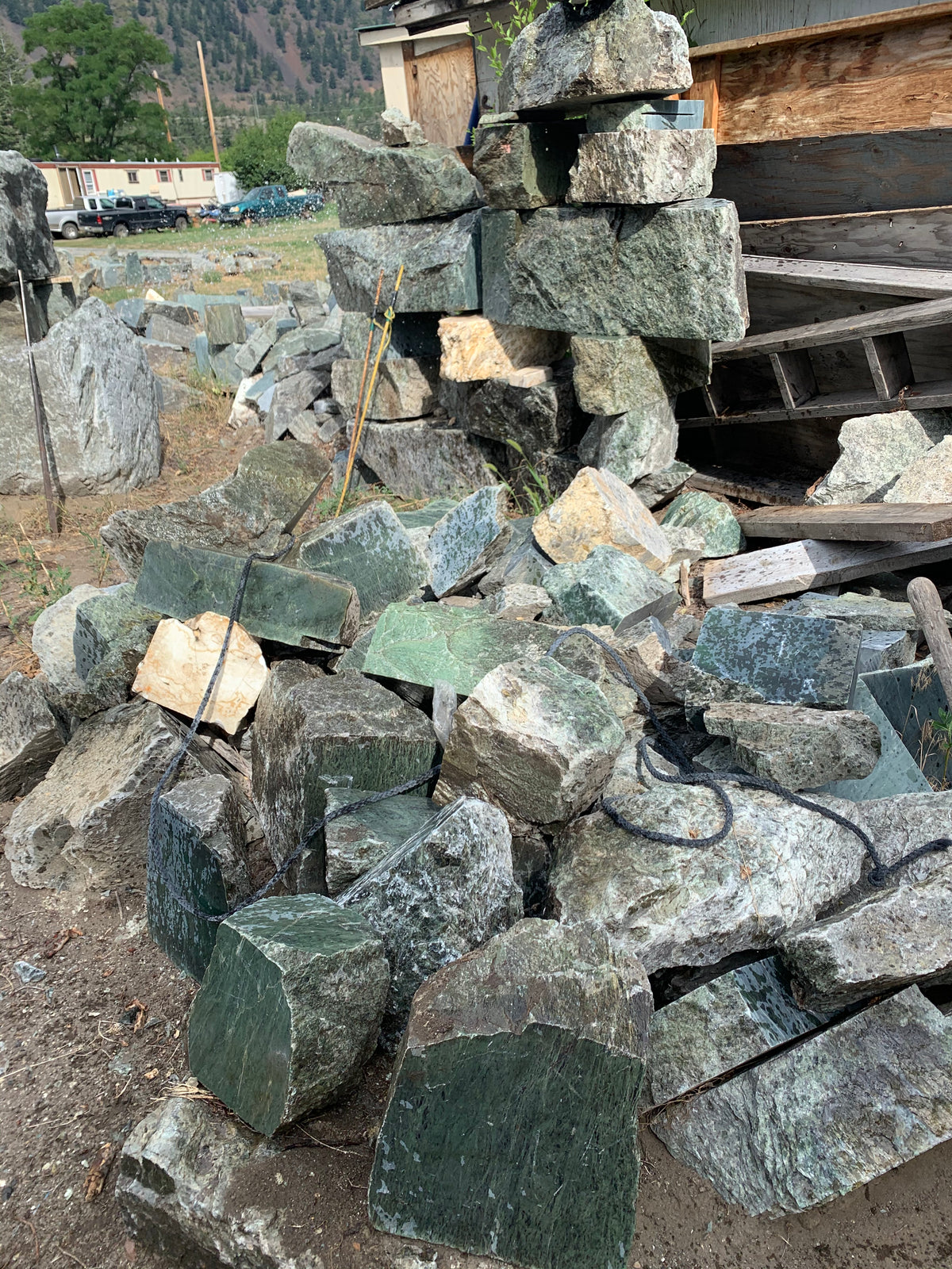 Jade Polished Boulders for Interior/Exterior