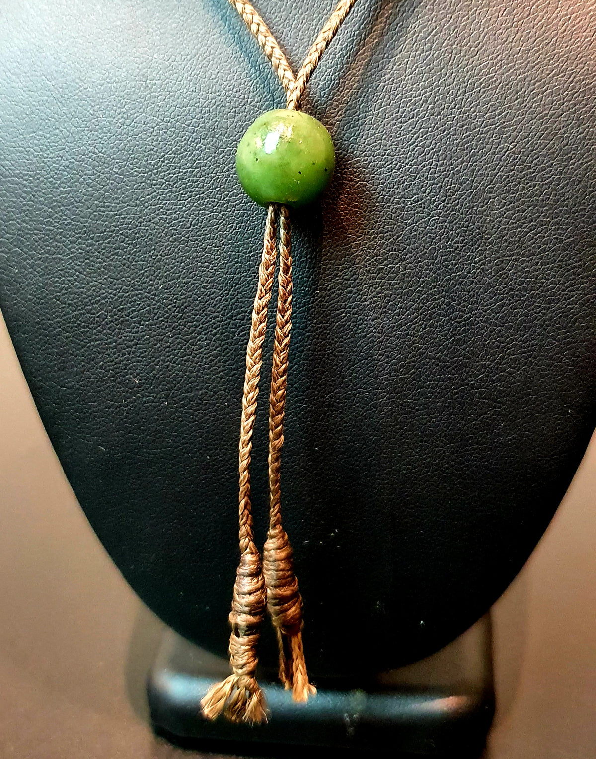 Bead drawstring necklace (Canadian jade) – jewellery