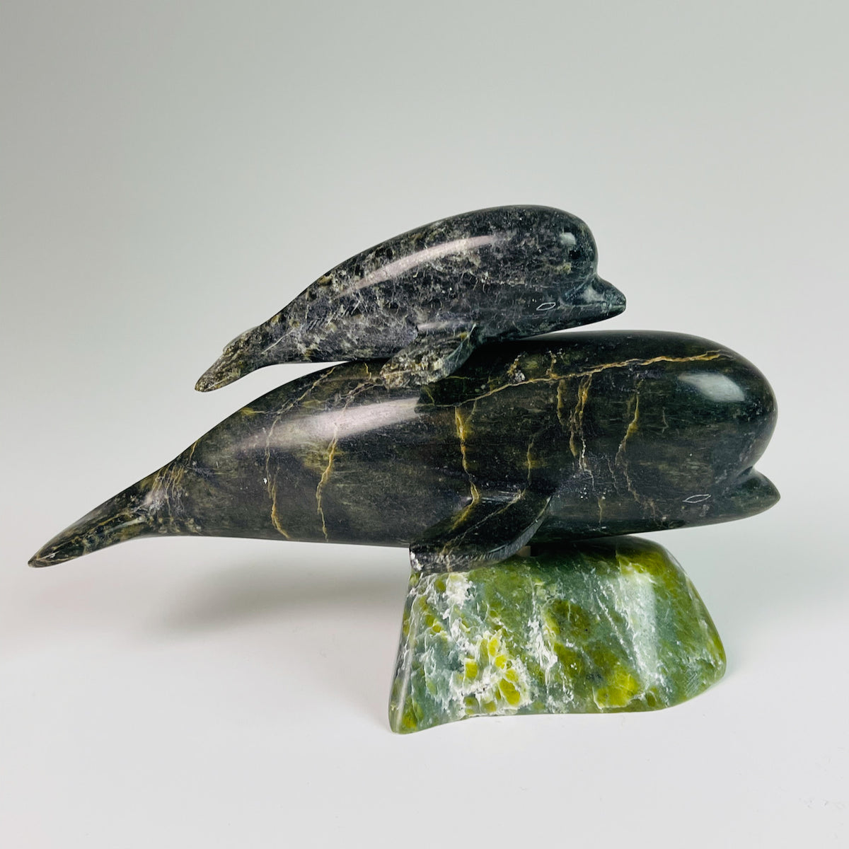 Baby Beluga – wildlife sculpture