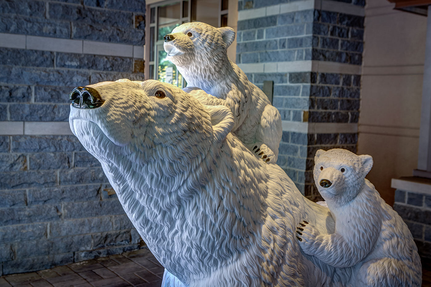 White Gold - 5' Life Size Polar Bear