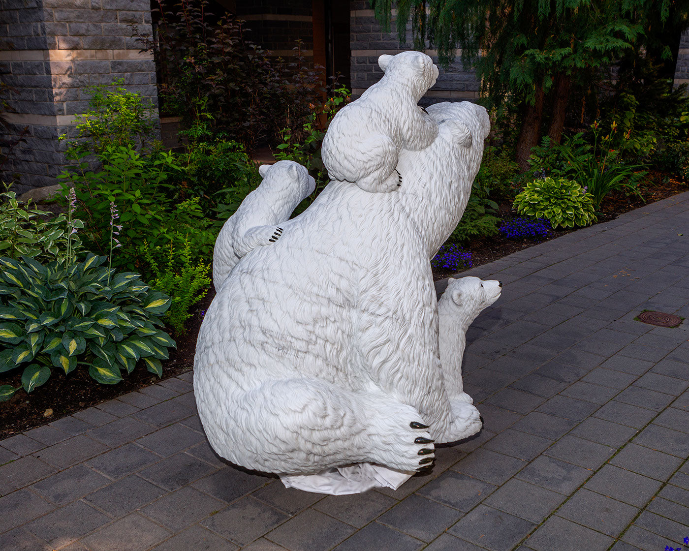 White Gold - 5' Life Size Polar Bear