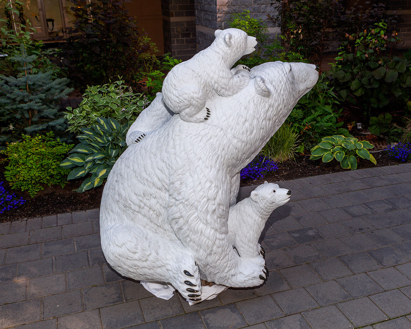 White Gold - 5' Life Size Polar Bear