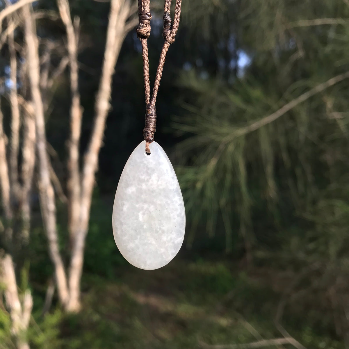 Teardrop pendant (Russian white jade) – jewellery