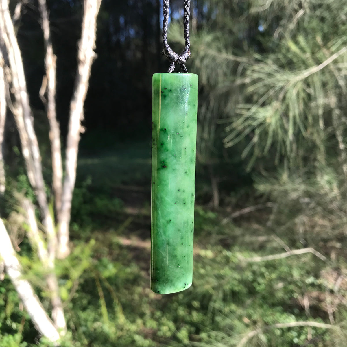 'Pillar' pendant (Russian jade) – jewellery