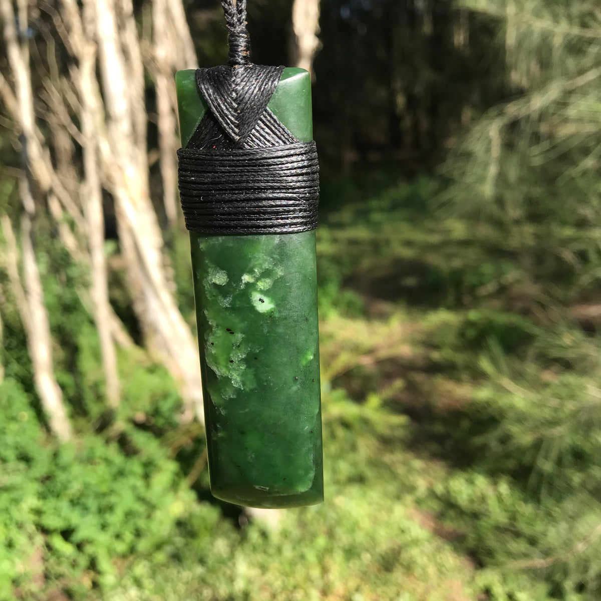Toki (New Zealand jade) Pendant – jewellery