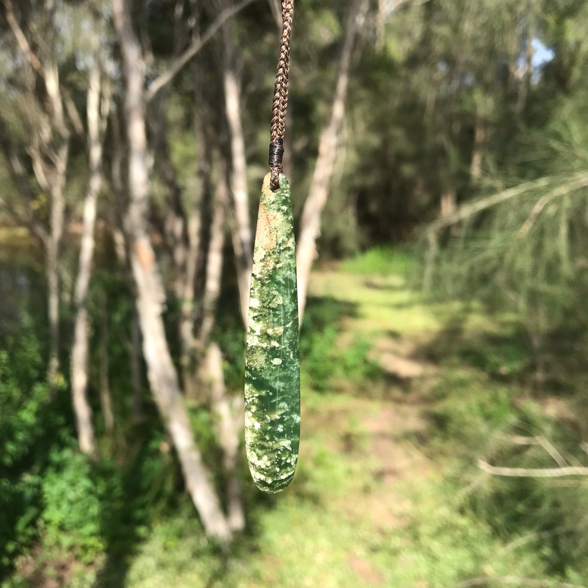 Teardrop pendant (USA jade) – jewellery