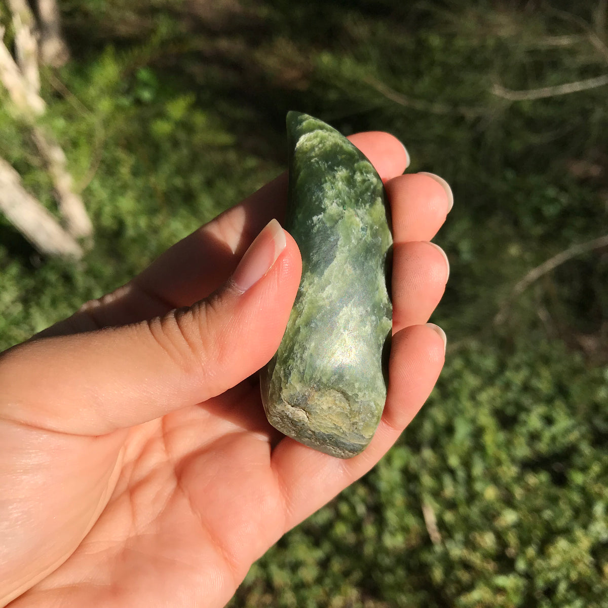 Soothing stone (New Zealand jade) – stone sculpture