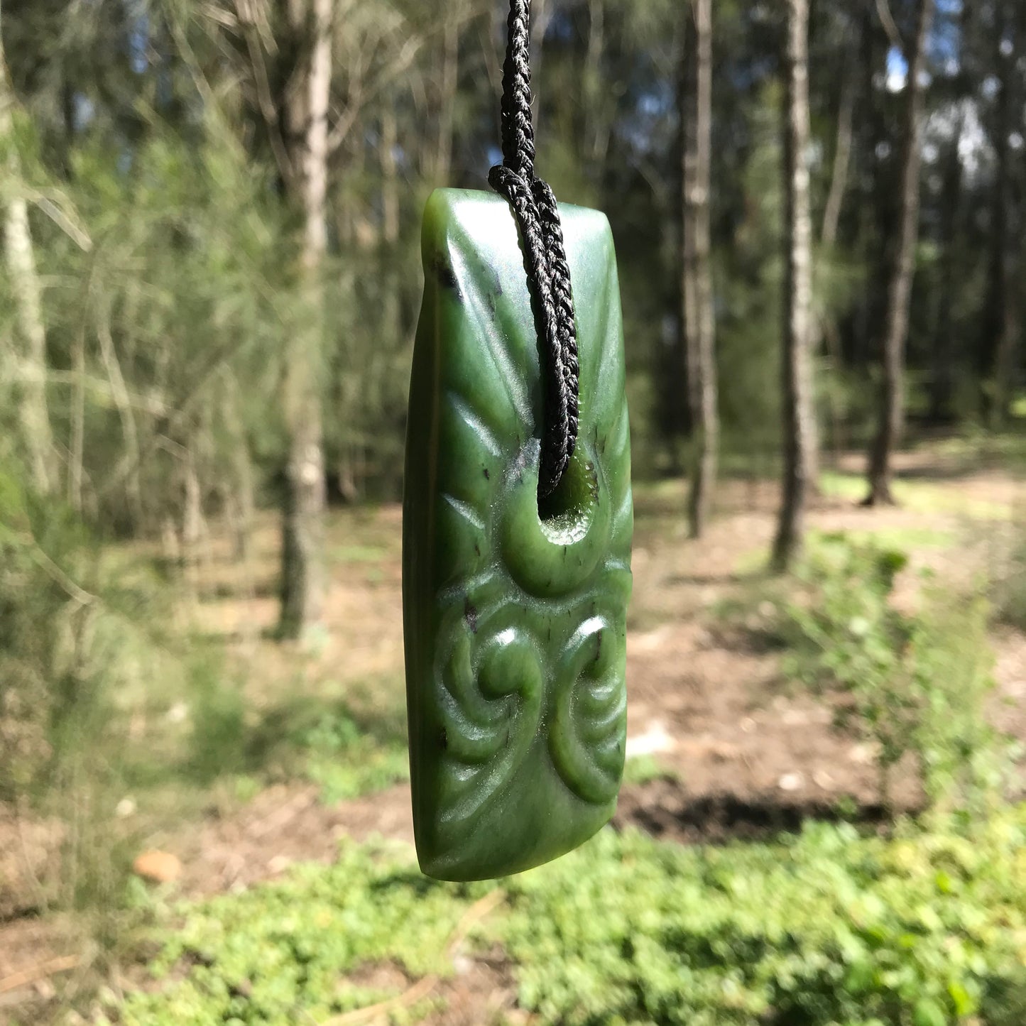 Toki (New Zealand jade) Pendant