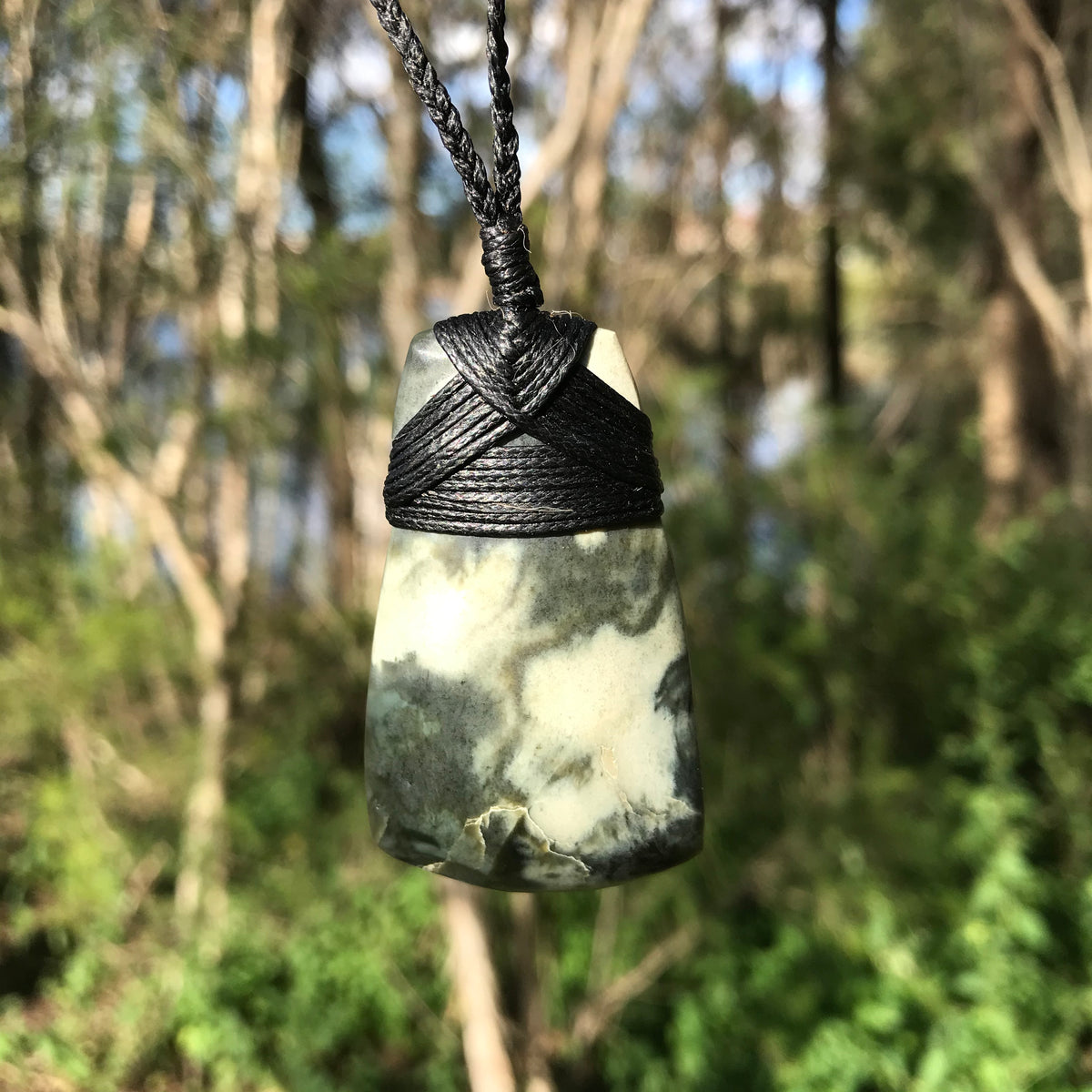 Toki (New Zealand jade) Pendant – jewellery