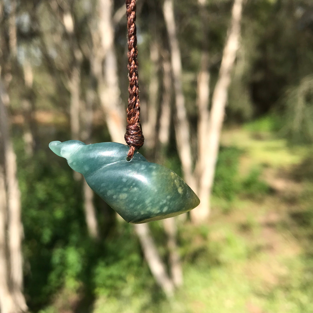 Seashell pendant (Guatemalan blue jadeite) – jewellery