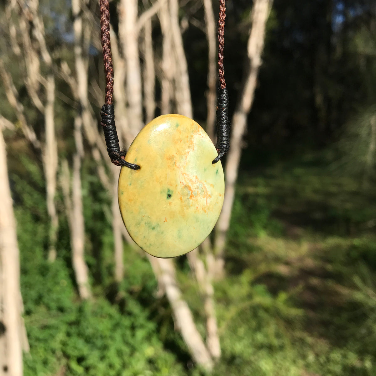 Oval pendant (New Zealand flower jade) – jewellery
