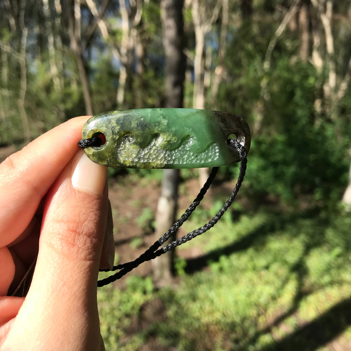 'Waves' bracelet (Canadian jade) – jewellery