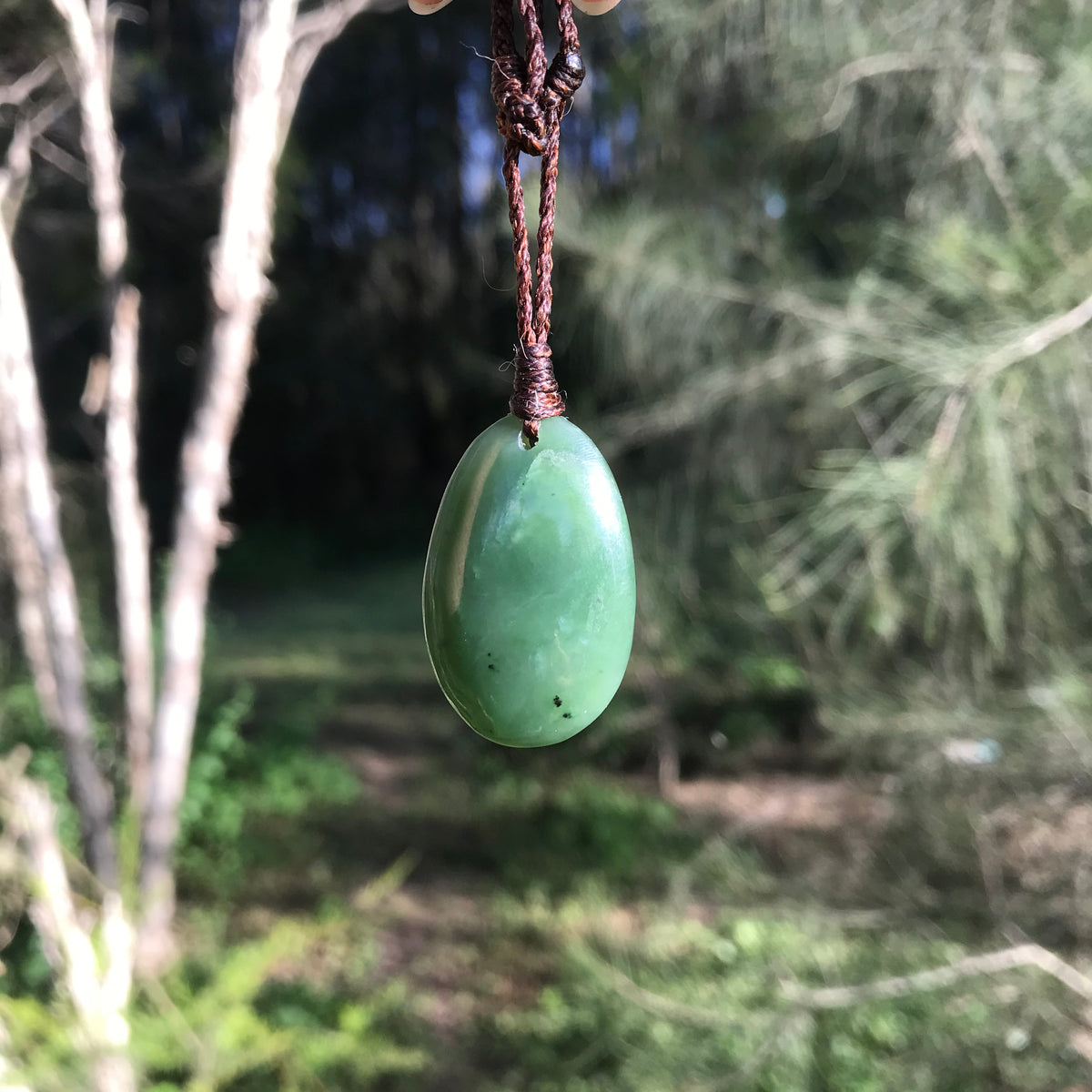 Teardrop pendant (Canadian jade)