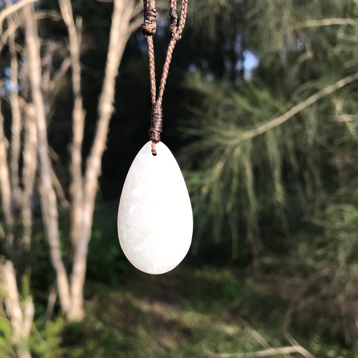 Teardrop pendant (Russian white jade)