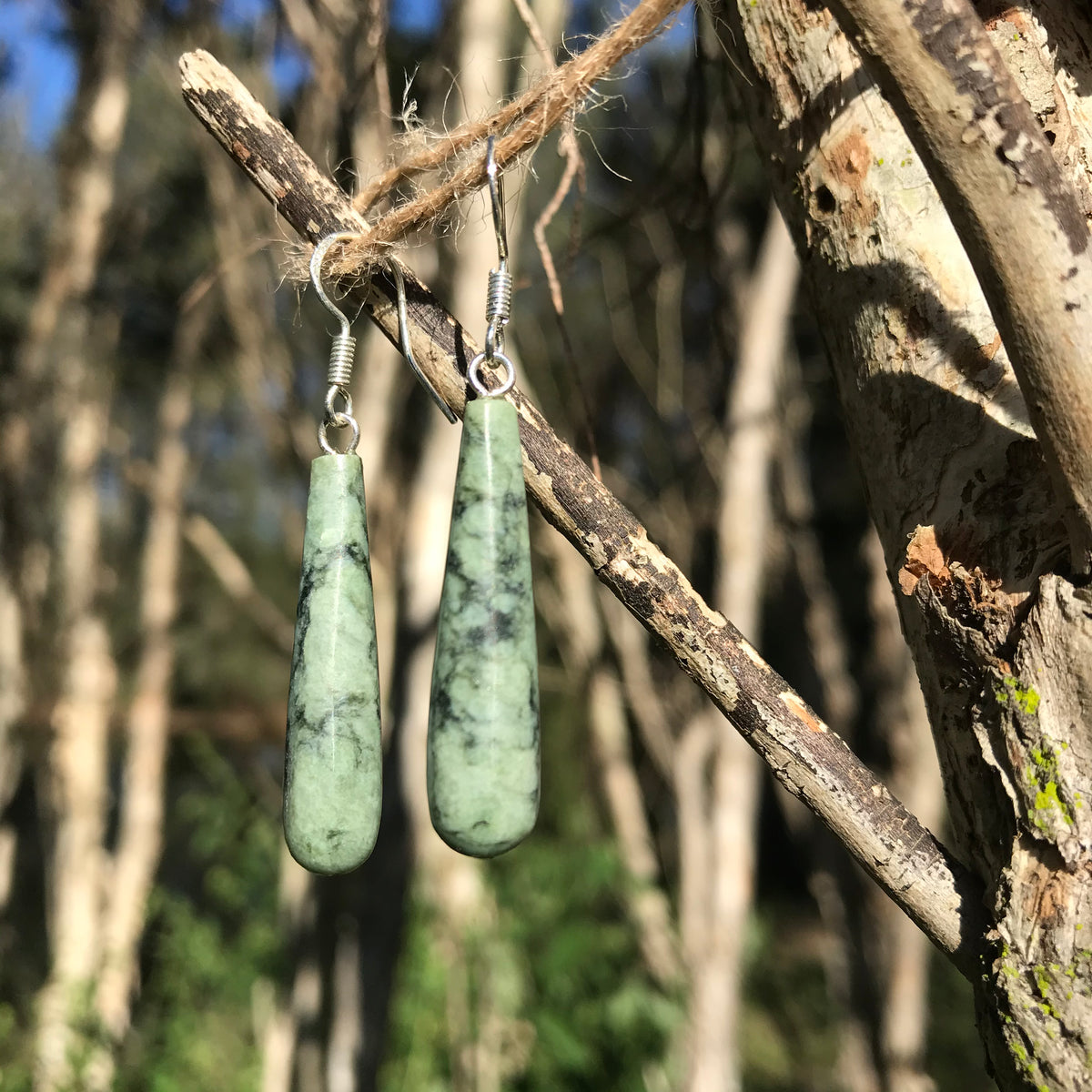 Teardrop earrings (New Zealand pounamu) – jewellery