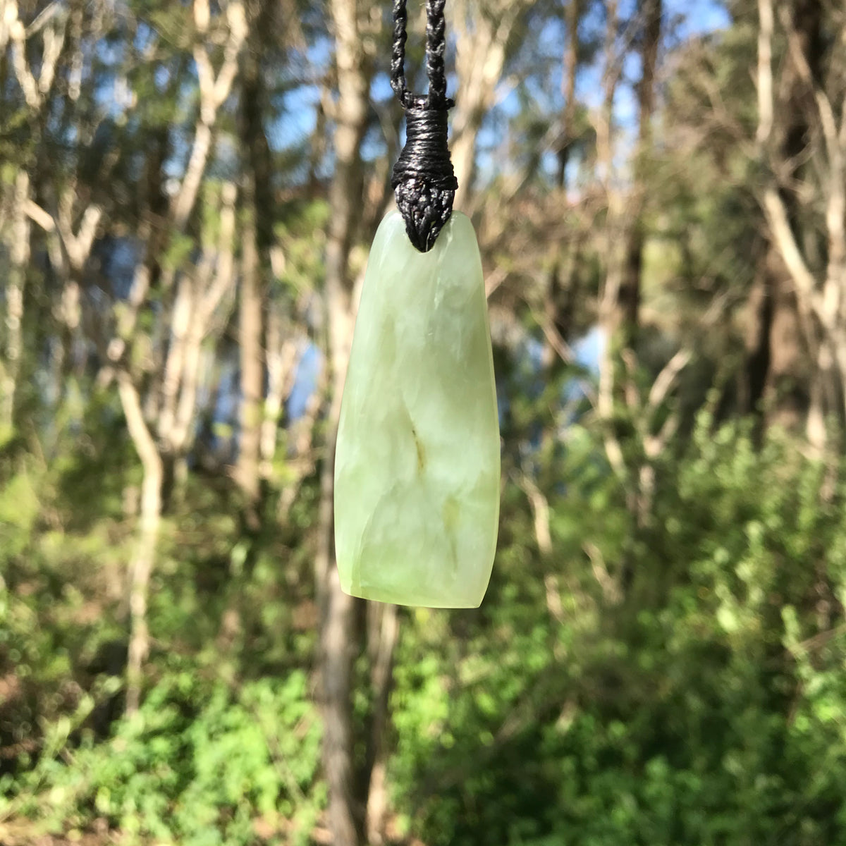 Toki (New Zealand jade) Pendant – jewellery