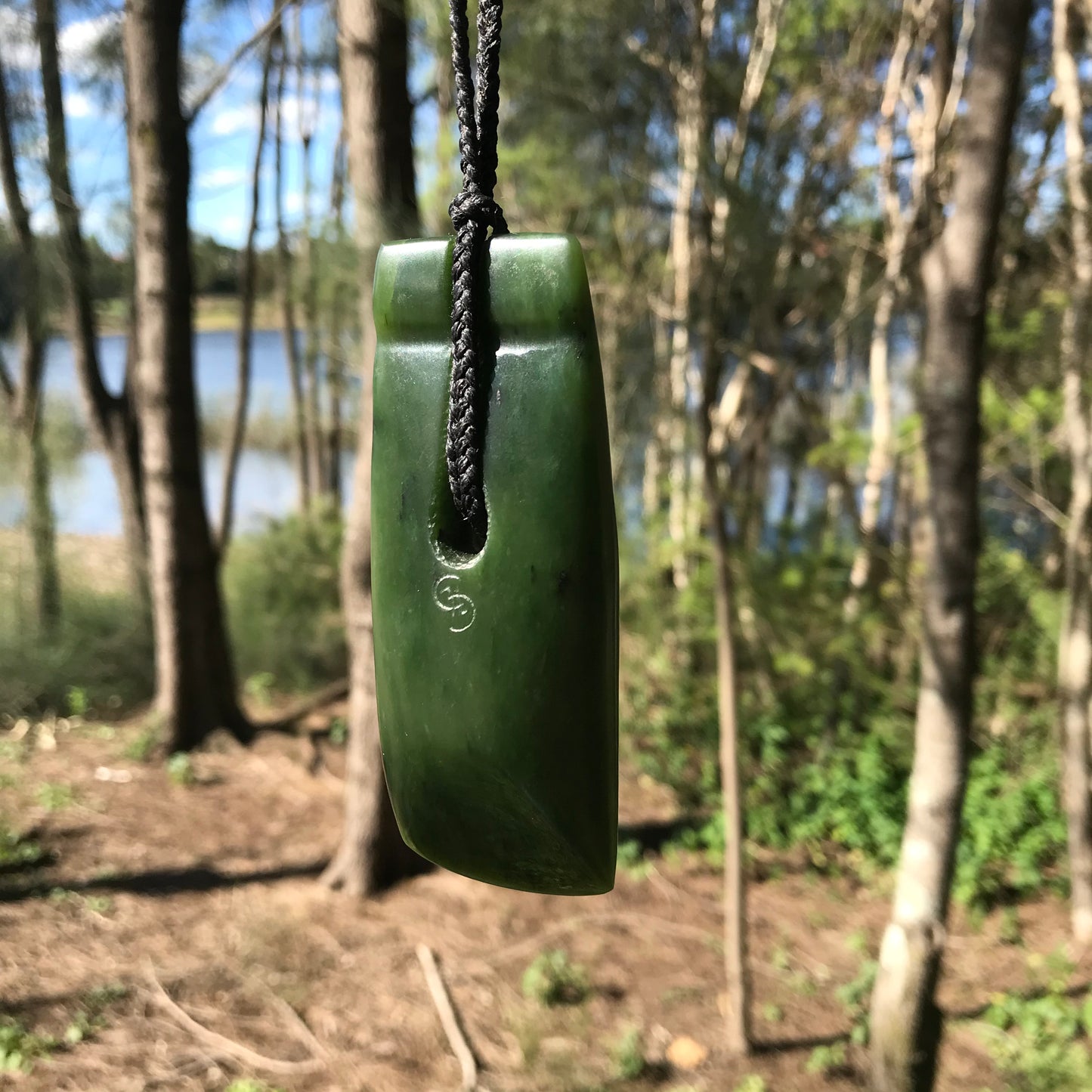 Toki (New Zealand jade) Pendant